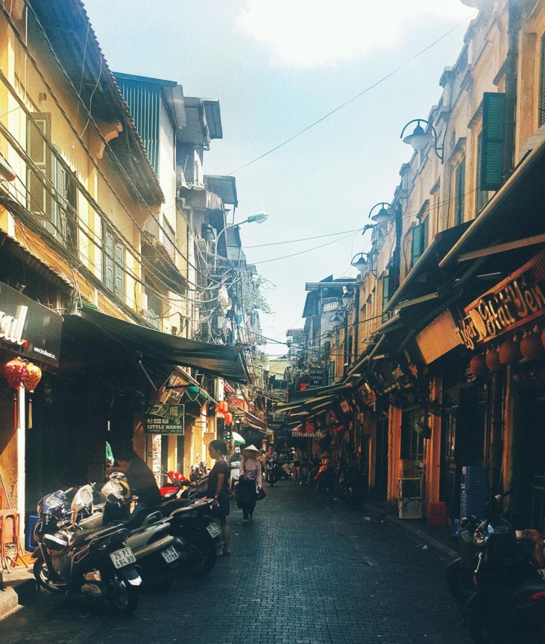 Golden Snake Hostel Hanoi Exterior photo